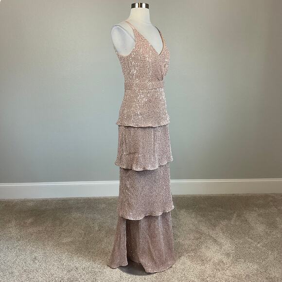 Rose Gold Sequined Evening Gown Pink Size 4 Tiered A-Line Formal Dress by AQUA - Picture 3 of 12